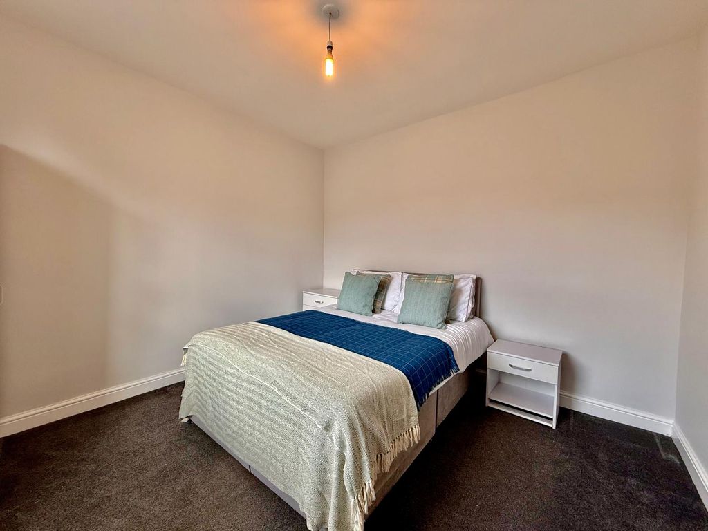 Property photo 2 of 19 R3