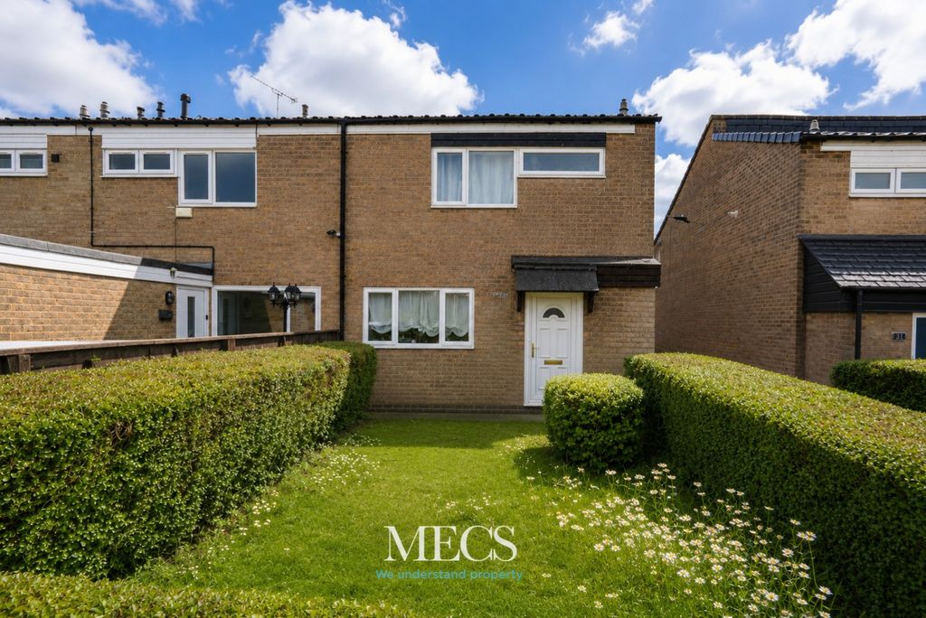 Property photo 1 of 10 1938460