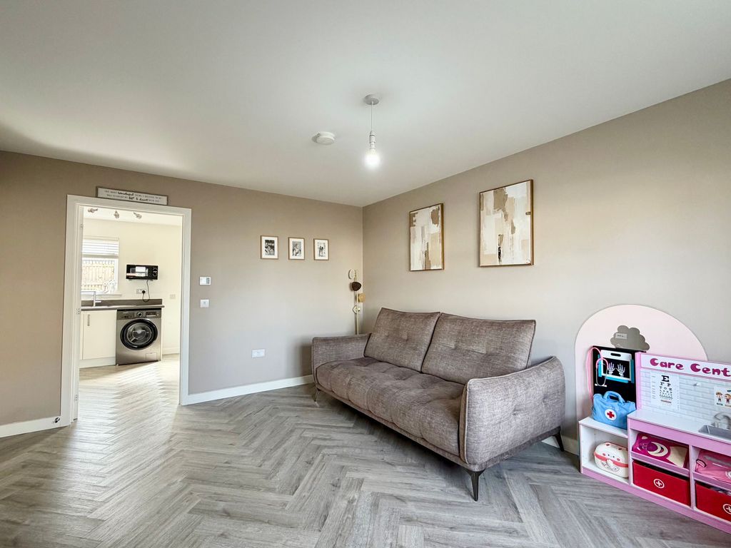 Property photo 3 of 22 Living Room