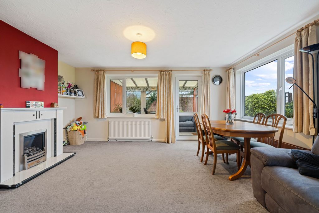 Property photo 3 of 18