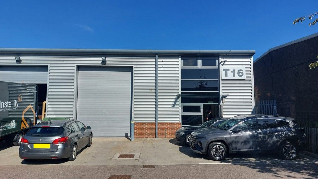 Property photo 1 of 3 Photo 4