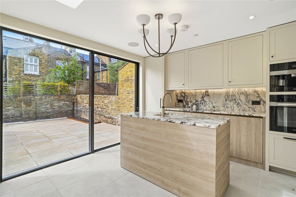 Property photo 1 of 17 Picture No. 51