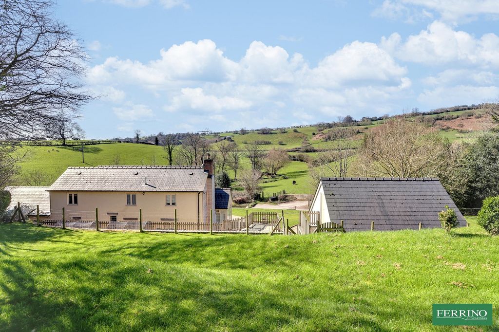 Property photo 2 of 26 Outlook