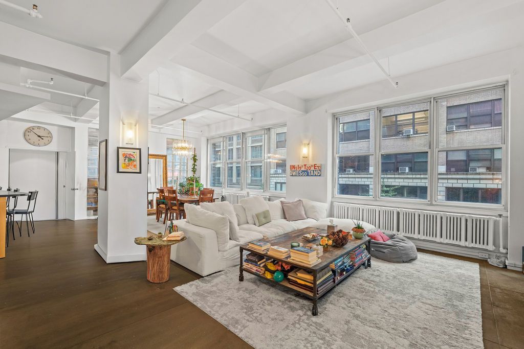 Property photo 3 of 21