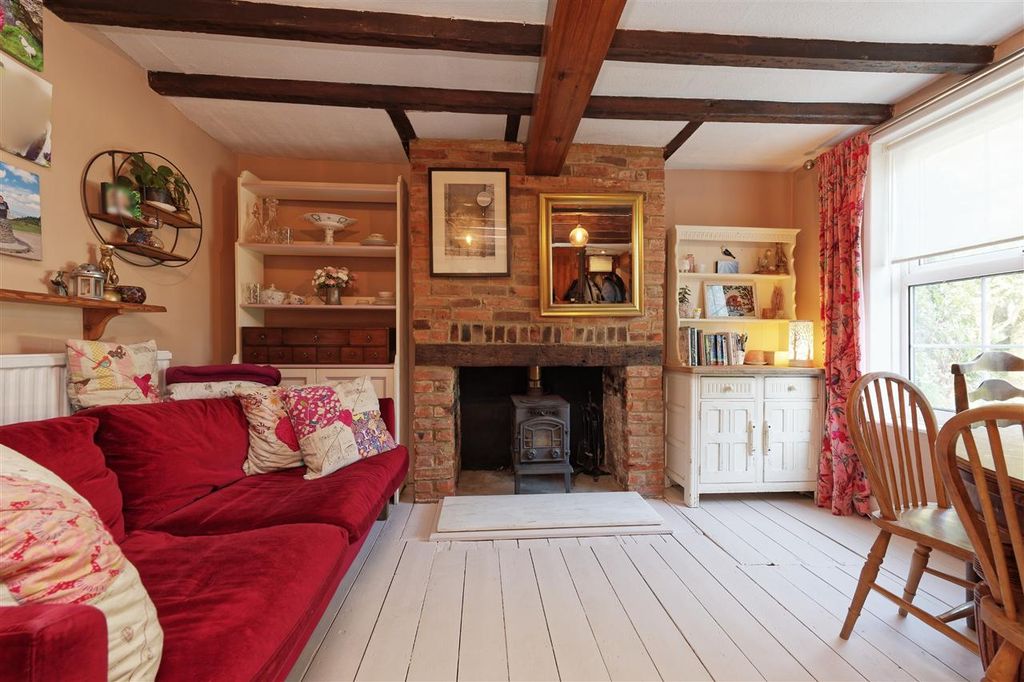 Property photo 2 of 16