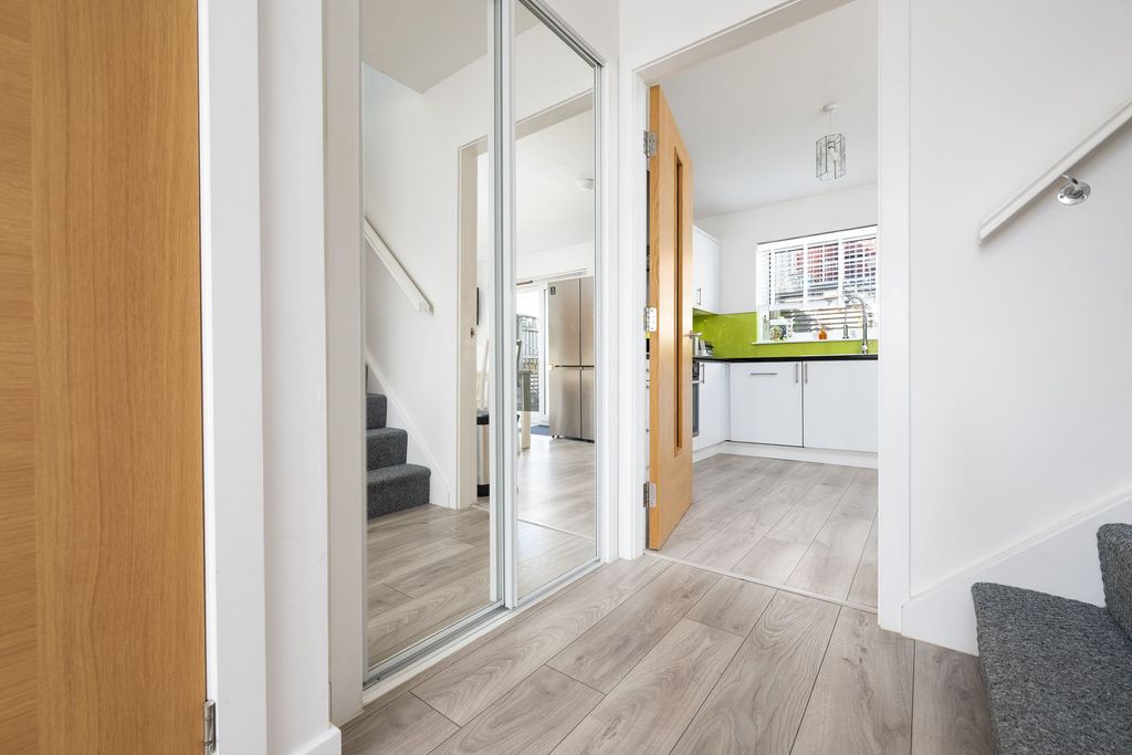 Additional image 8 of 3 bed end terrace house for saleHollybush Lane, Port Glasgow PA14