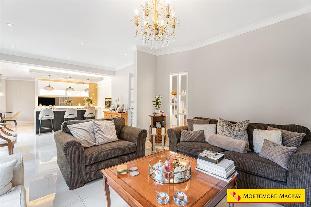 Property photo 2 of 32 30_70451_Watermarked.Jpg