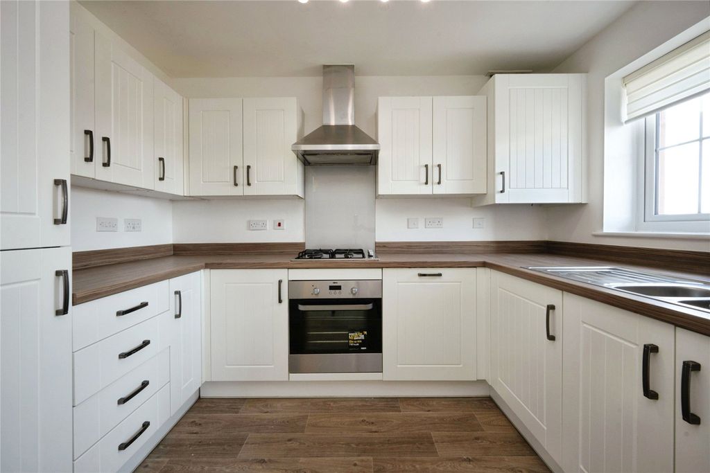 Property photo 3 of 12 Picture No. 06