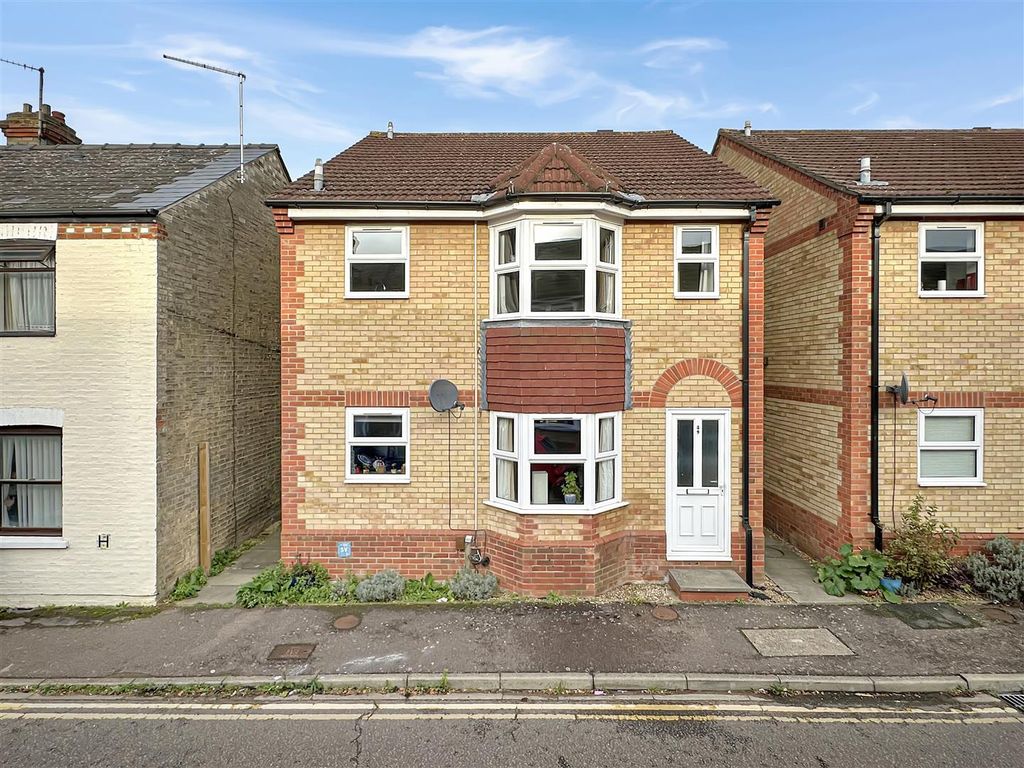 Property photo 1 of 9 Img (4).Jpg