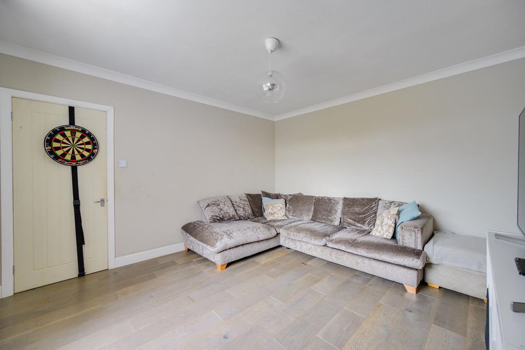 Property photo 3 of 23 Living Room