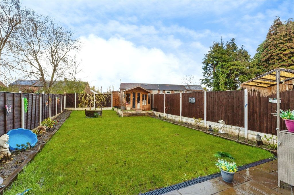 Property photo 3 of 21 Picture No. 16