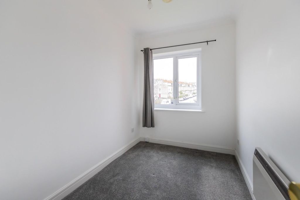Additional image 8 of 2 bed flat to rentMariners Heights, Penarth CF64