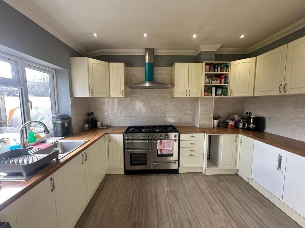 Property photo 1 of 15 C11.Jpeg