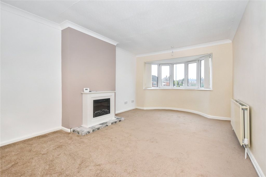 Property photo 2 of 11 Picture No. 18