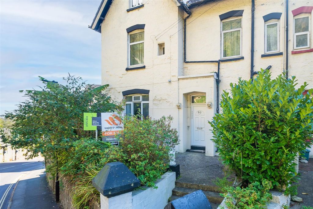 Property photo 3 of 4