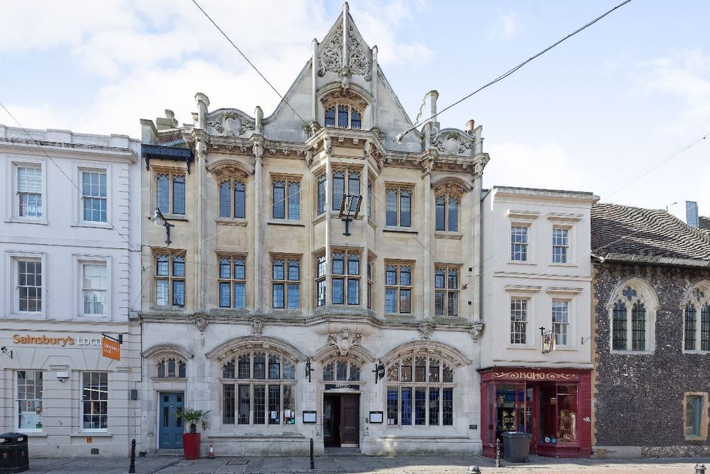 Property photo 1 of 7