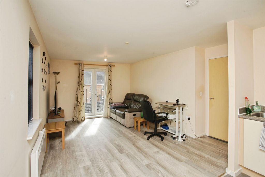 Additional image 6 of 2 bed flat for saleCrackthorne Drive, Rugby CV23