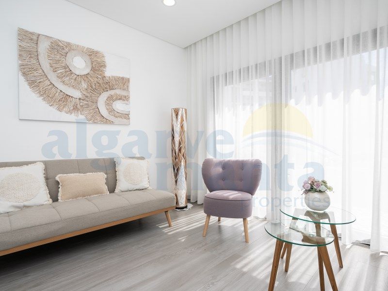 Property photo 3 of 28