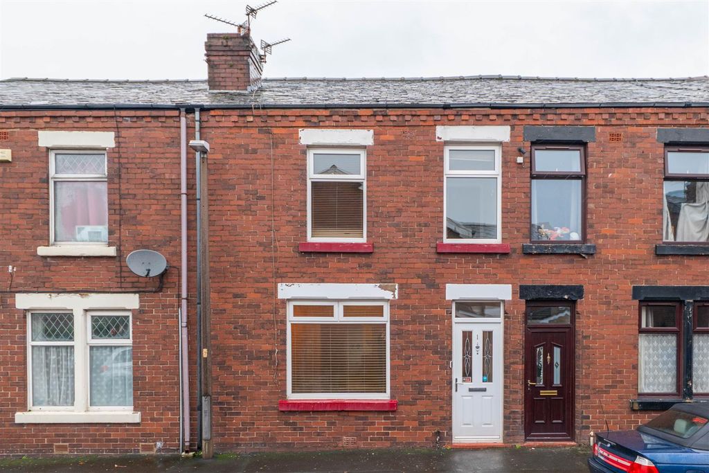 Property photo 1 of 14 Front External