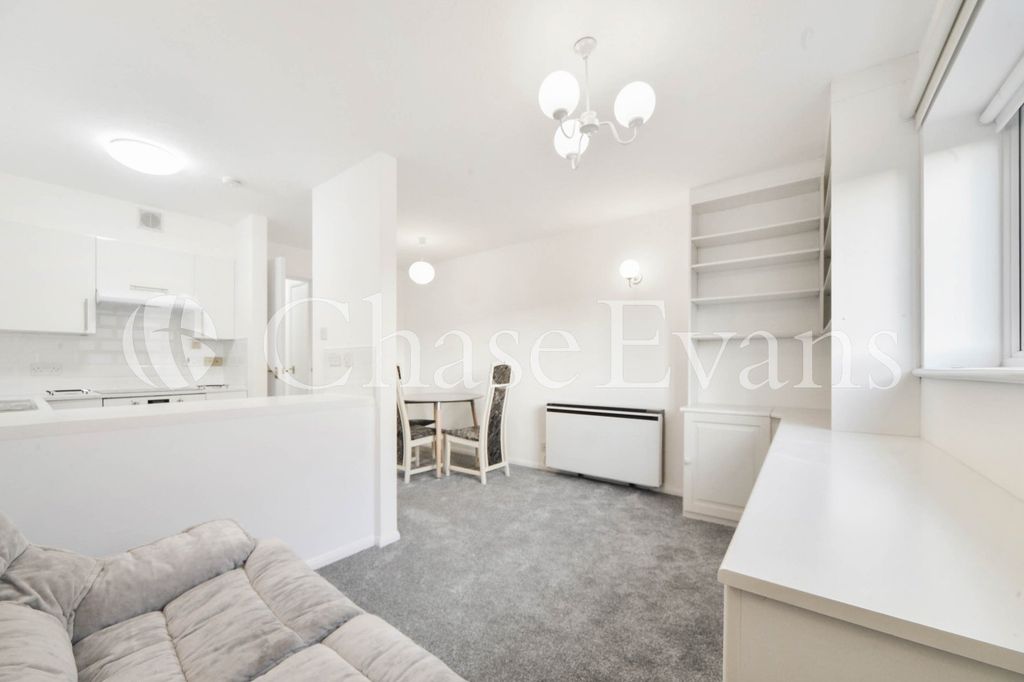 Property photo 3 of 15 Living