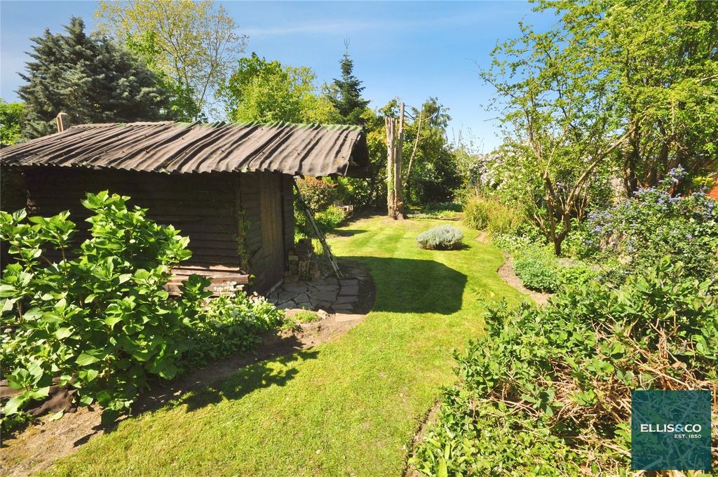 Property photo 3 of 14 Picture No. 14