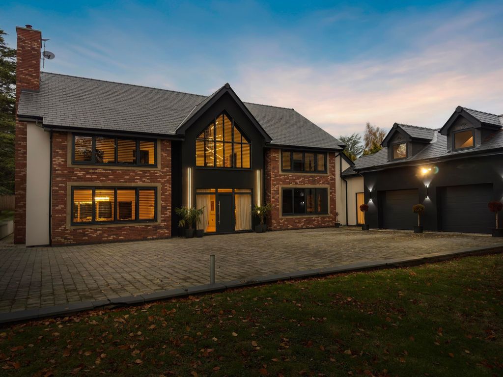 Property photo 3 of 50 Photo 51