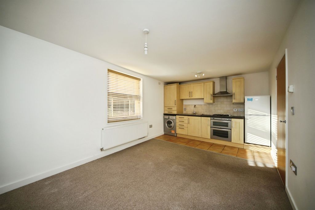 Property photo 2 of 8