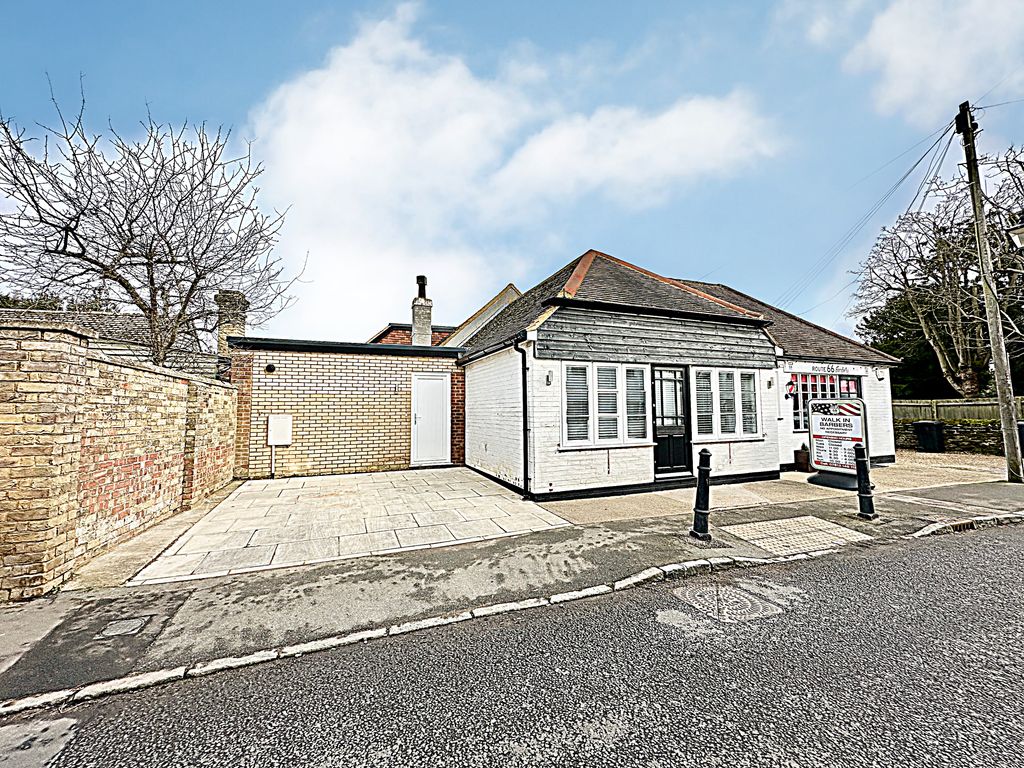 Property photo 1 of 21