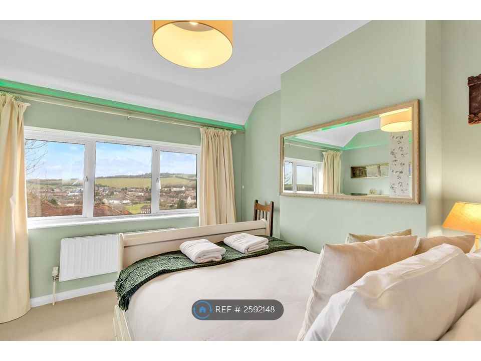 Property photo 2 of 11 Bedroom