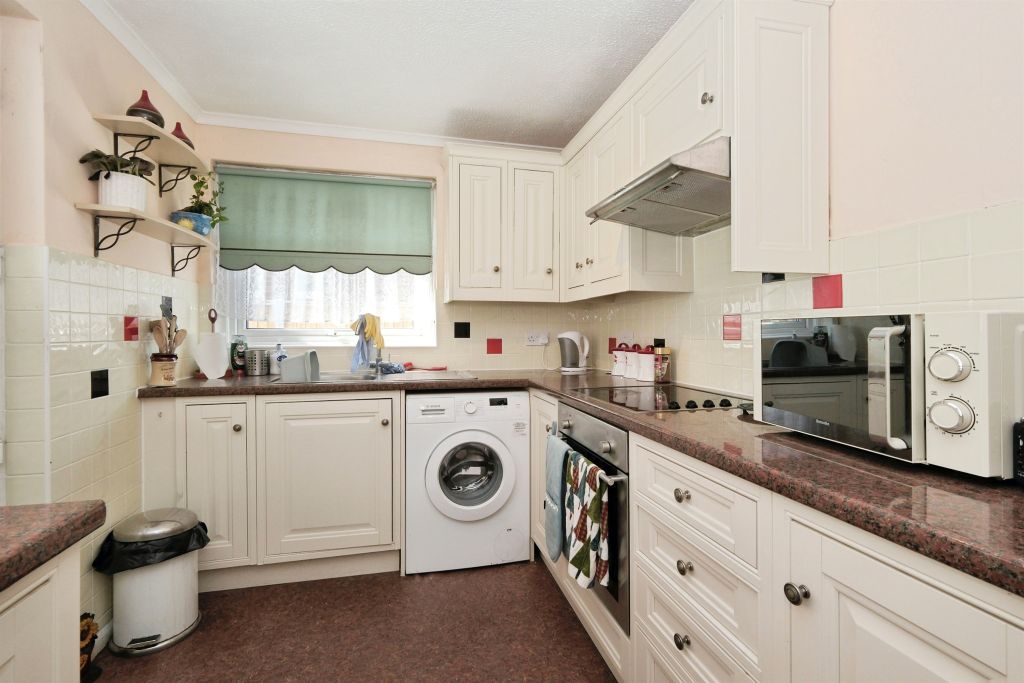 Property photo 3 of 13