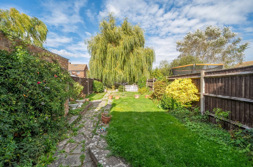 Property photo 2 of 9 1528579-18-6Abd15...