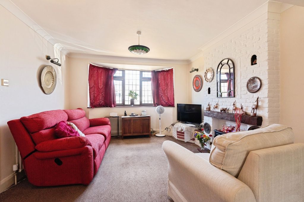 Property photo 3 of 14 Pbox-Img.Jpg
