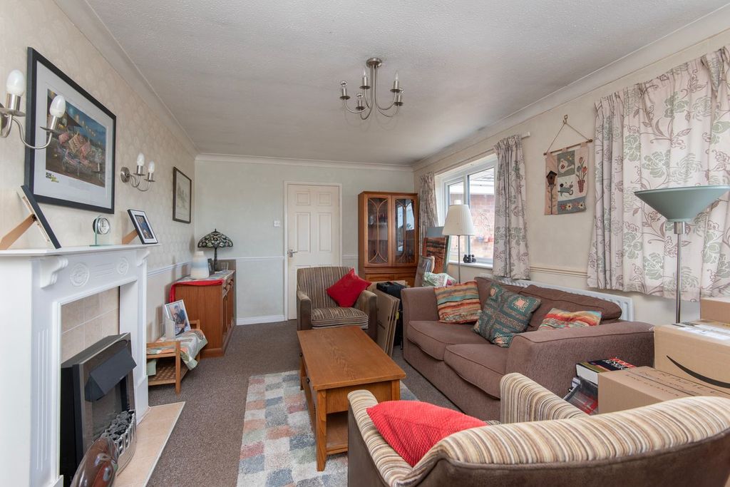 Property photo 3 of 13