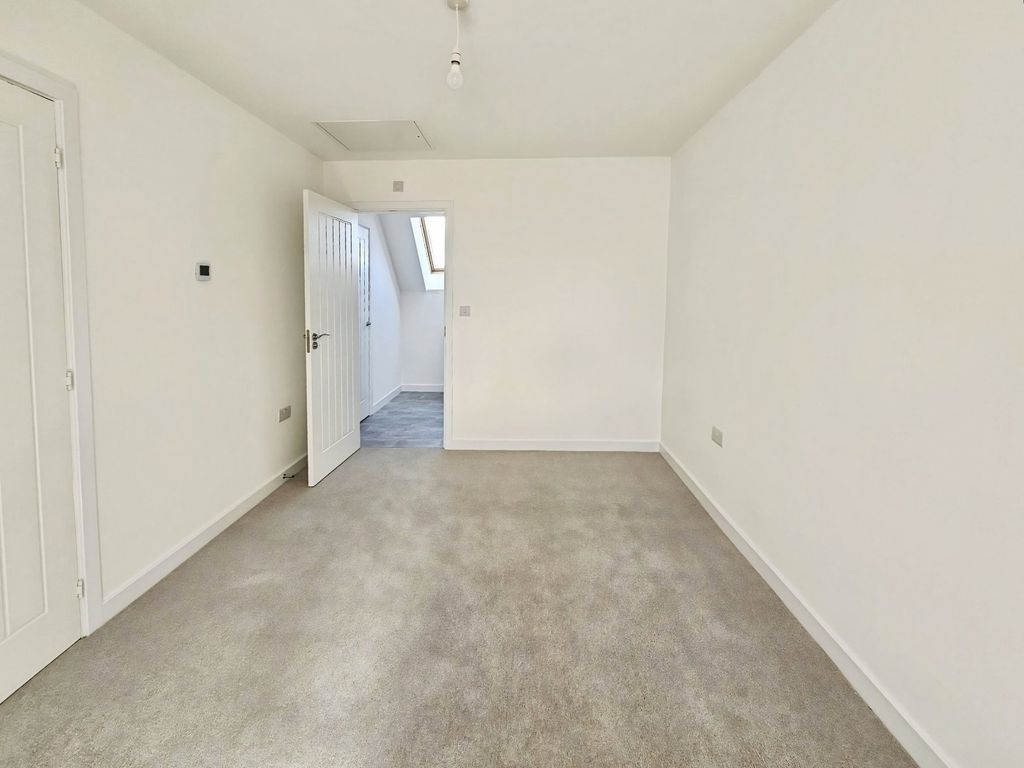 Property photo 3 of 20 Picture No. 07