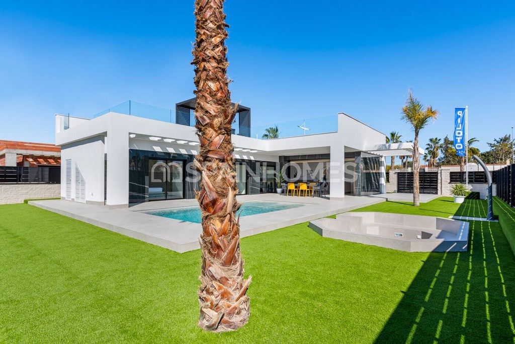 Property photo 1 of 51