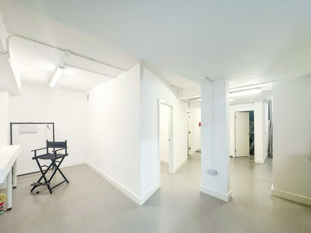 Property photo 3 of 6 Image (54).Jpg