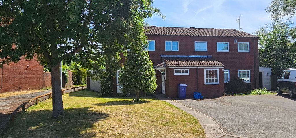 Property photo 1 of 12
