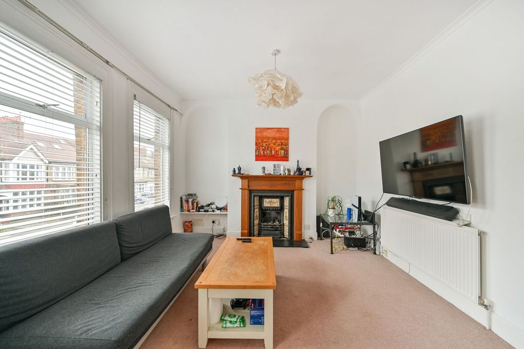 Property photo 1 of 10