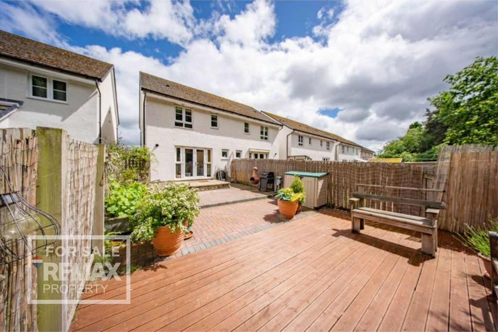 Property photo 1 of 31 Rear Garden