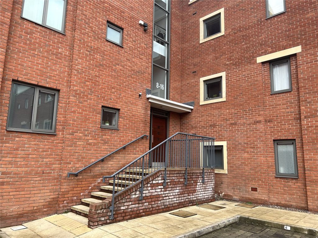 Property photo 2 of 12 Front