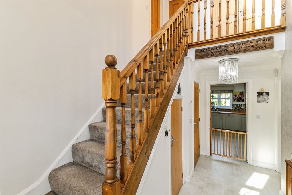 Additional image 8 of 4 bed detached house for saleSalis Close, Middlesbrough TS5
