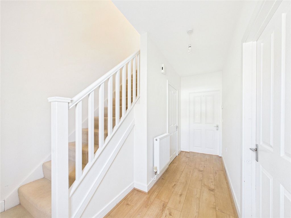 Property photo 2 of 18 Picture No. 43