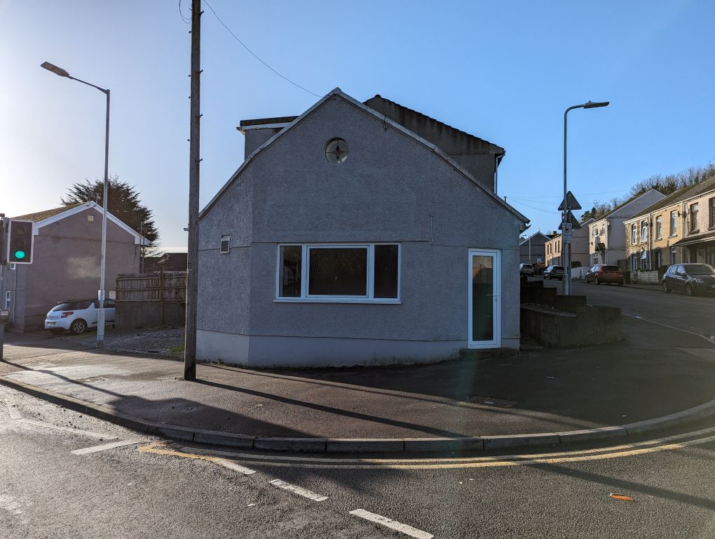 Property photo 1 of 11