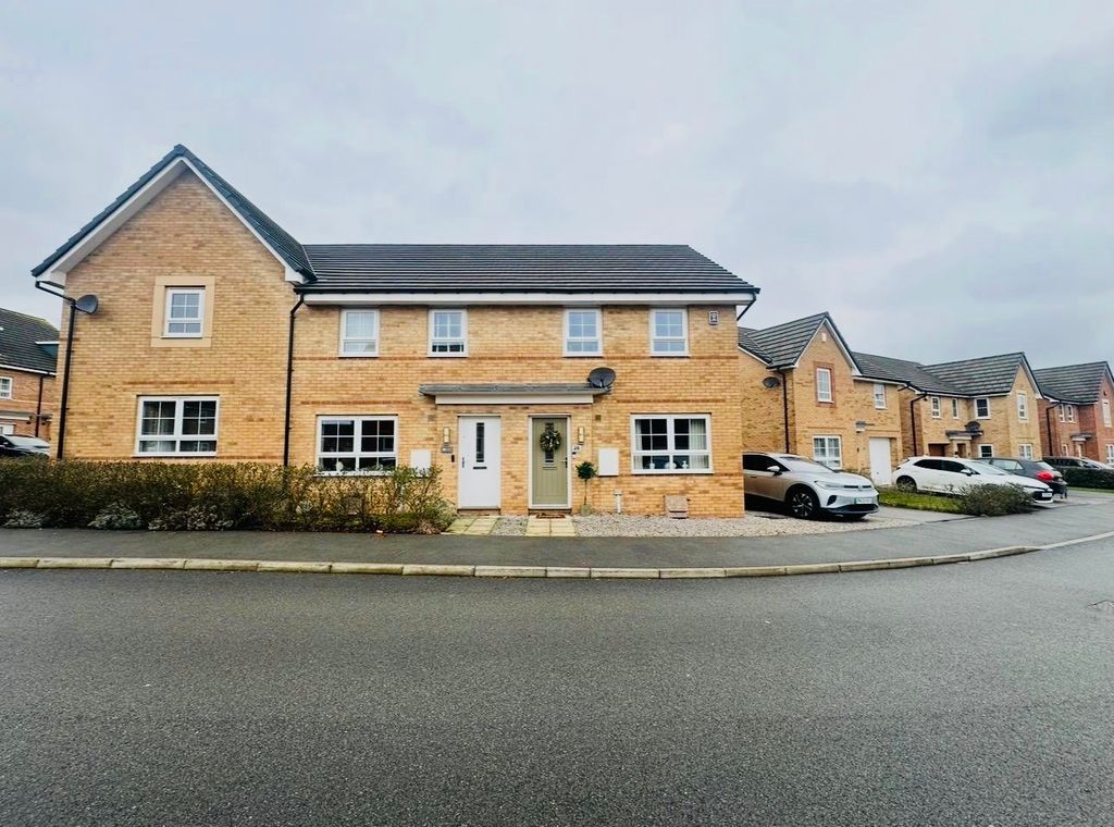 Property photo 1 of 3