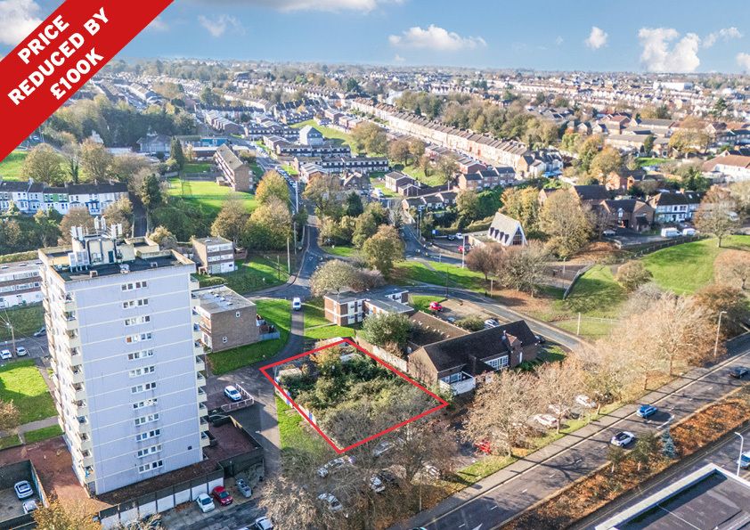 Property photo 2 of 3 Photo 4