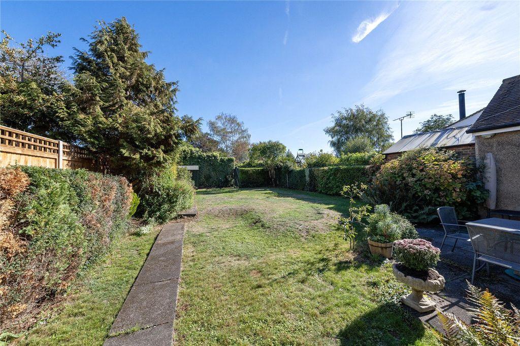 Property photo 2 of 12 Picture No. 24