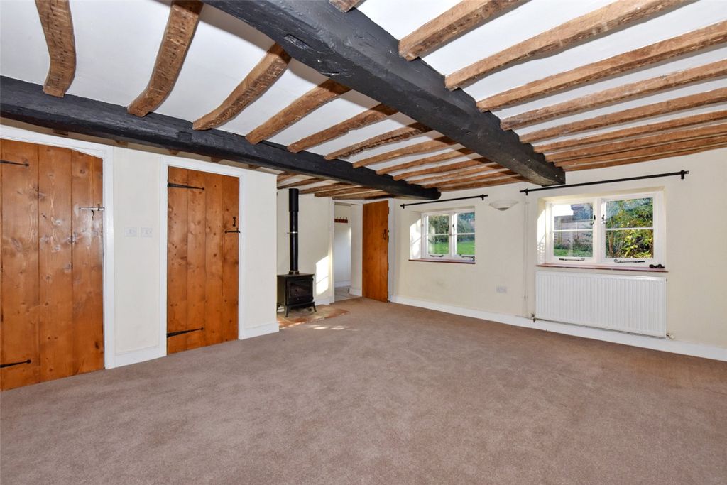 Property photo 3 of 10 Sitting Room