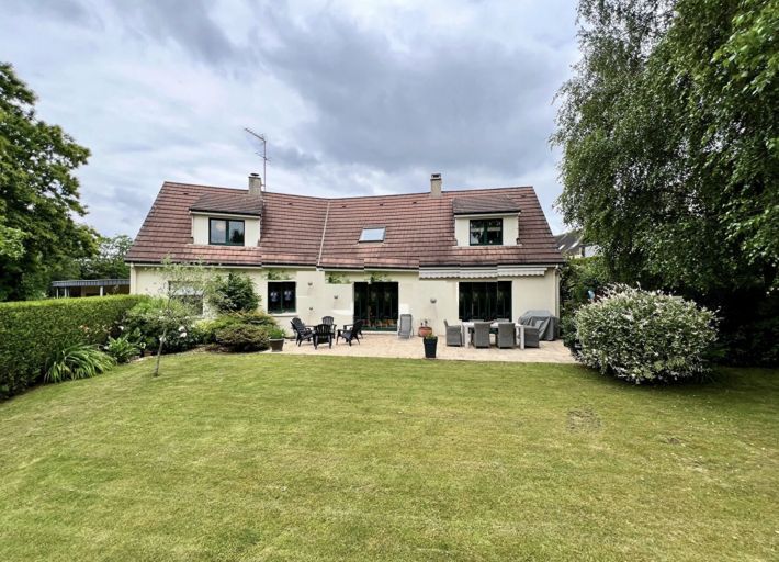 Property photo 1 of 18