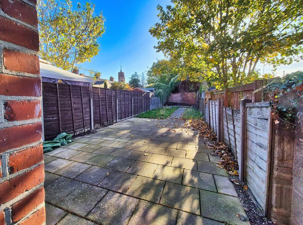 Property photo 3 of 22