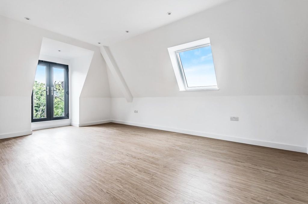 Property photo 2 of 10 727176 (1).Jpg